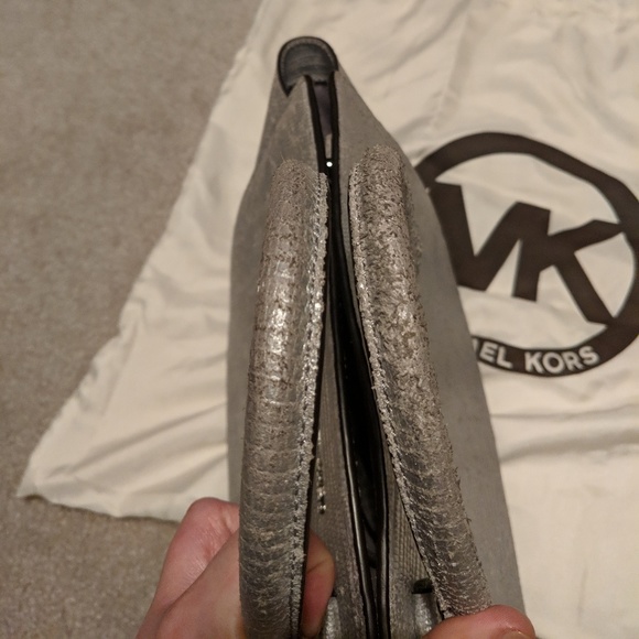 Michael Kors Selma Saffiano Leather Medium Satchel - Picture 5 of 5